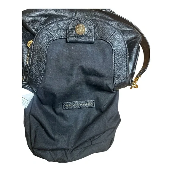 Marc Jacobs Natasha Crossbody Black Leather Gold Accents Purse Shoulder Bag - Picture 4 of 16